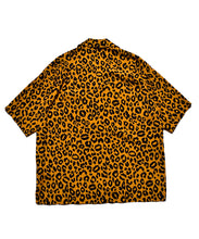 画像をギャラリービューアに読み込む, Lips Leopard Print Open Collar SH
