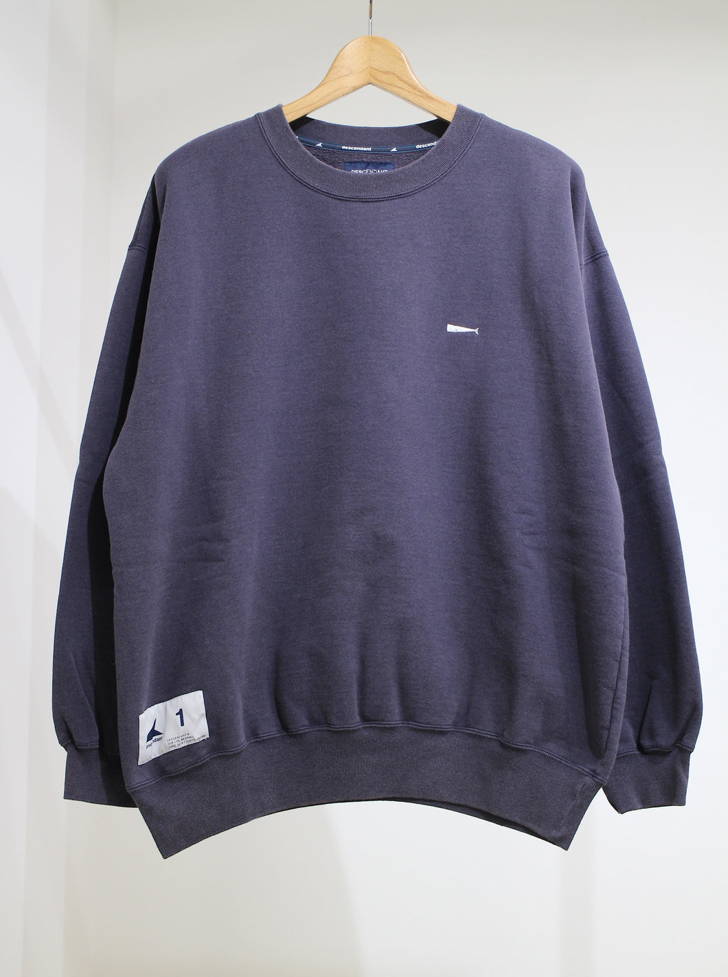 PE CREW NECK 03